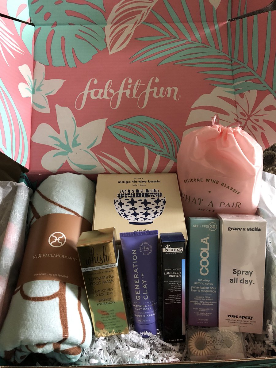 jaimemac27's tweet photo. Felt like Christmas morning opening this amazing @FabFitFun summer box! #FABFITFUN #FFFGIVEAWAY #LEBLANCESCAPE #LEBLANCSPARESORTLOSCABOS https://t.co/tDvOTNZLeo