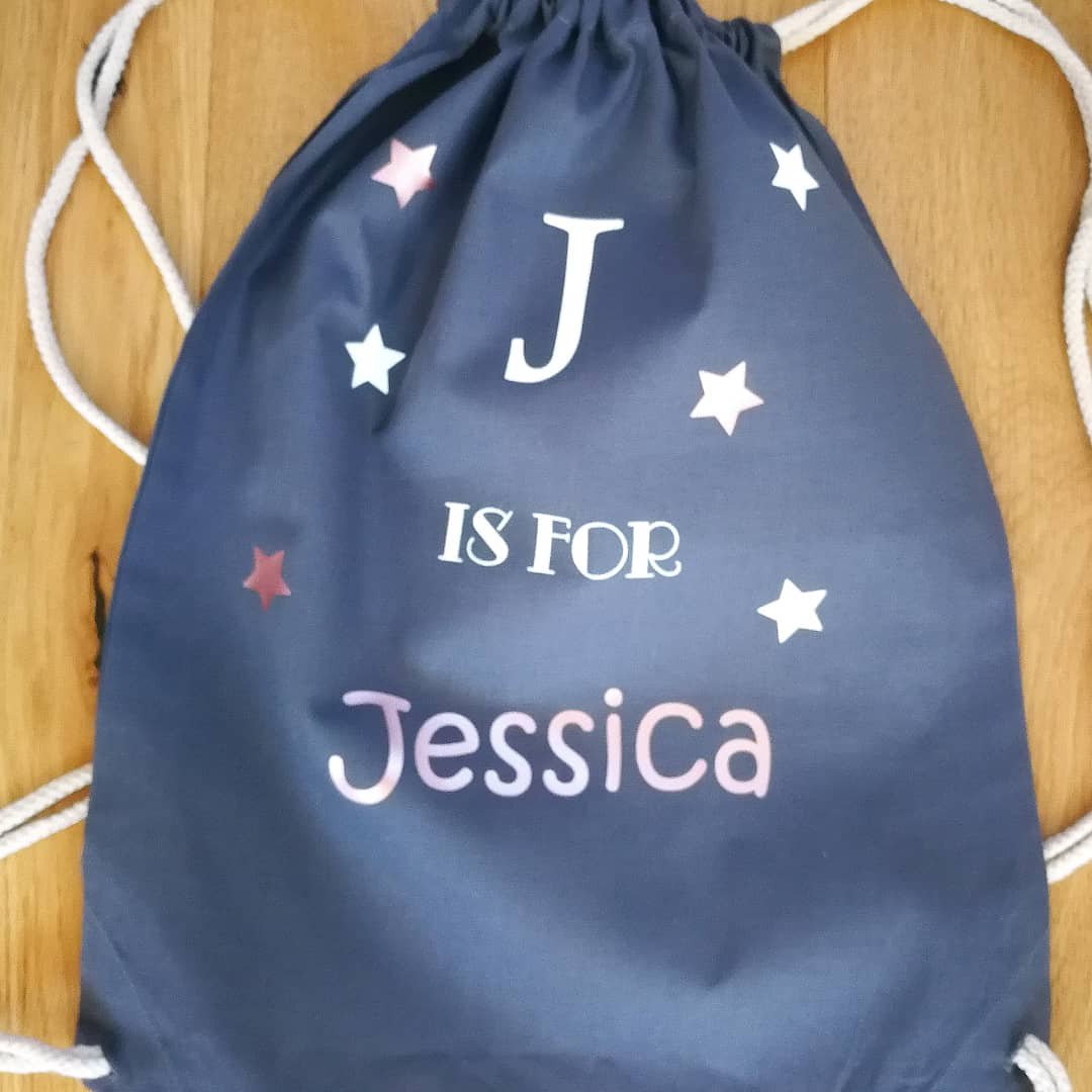 HomeHeartGifts's tweet photo. I am pleased to finally share with you the latest addition to our new HH bag collection! Introducing our kids gymsac, personalised so you'll never get them mixed up again! 😍 only £9.95 fully personalised 😯

Message me to order or shop now online at
https://t.co/kxEHNEPKle

♥️♥️ https://t.co/DOx0iAfSeU