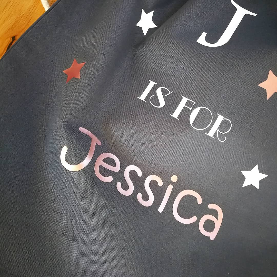 HomeHeartGifts's tweet photo. I am pleased to finally share with you the latest addition to our new HH bag collection! Introducing our kids gymsac, personalised so you'll never get them mixed up again! 😍 only £9.95 fully personalised 😯

Message me to order or shop now online at
https://t.co/kxEHNEPKle

♥️♥️ https://t.co/DOx0iAfSeU