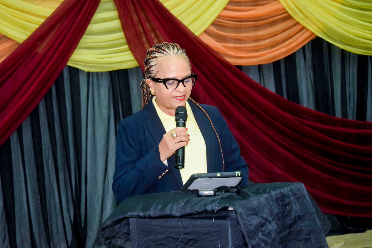 LagosBasketball's tweet photo. Our delectable Chairman Ms. Barbara Harper addressing stakeholders at the Lagos State Basketball AGM. 

#Lagosbasketball 
#LagosStateBasketball https://t.co/GoQn077WMW