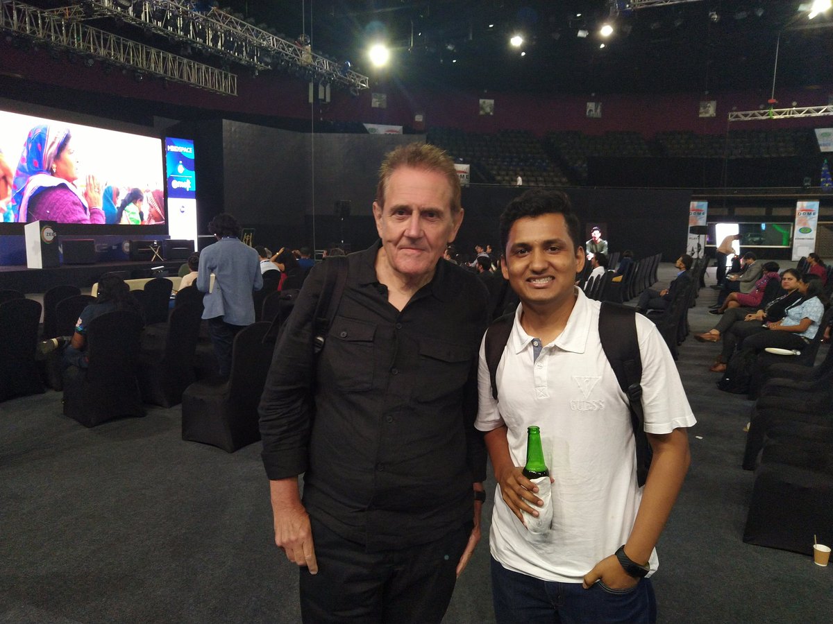 TheShelRock's tweet photo. With the advertising legend, @davetrott at #ZeeMelt @Kyoorius.
Glad to meet you & hear you speak. I enjoy referring to your blog & books, #OnePlusOneEqualsThree & #PredatoryThinking. https://t.co/cYND42XNZX