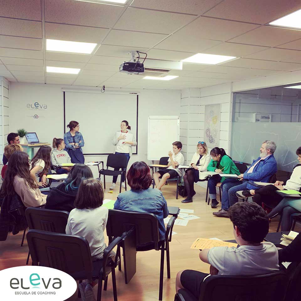 elevacoaching's tweet image. La semana pasada nuestra directora estuvo un ratito fascinante descubriendo talentos en nuestros adolescentes. Que descubran su combinación mágica de 5 🍀potencialidades que les hace extraordinarios siempre es un momento de conciencia y crecimiento.