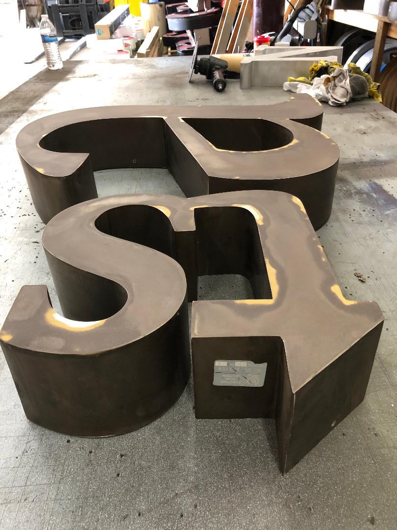 Has your sign seen better days, but you’d still like to keep it around? Restoration is a great option! This sign will be looking as good as new in no time! 😃
#scasigngroup #signcompany #signshoplife #signrestoration #restoration #houstontx #houstonsigns #houstonbusinessowners