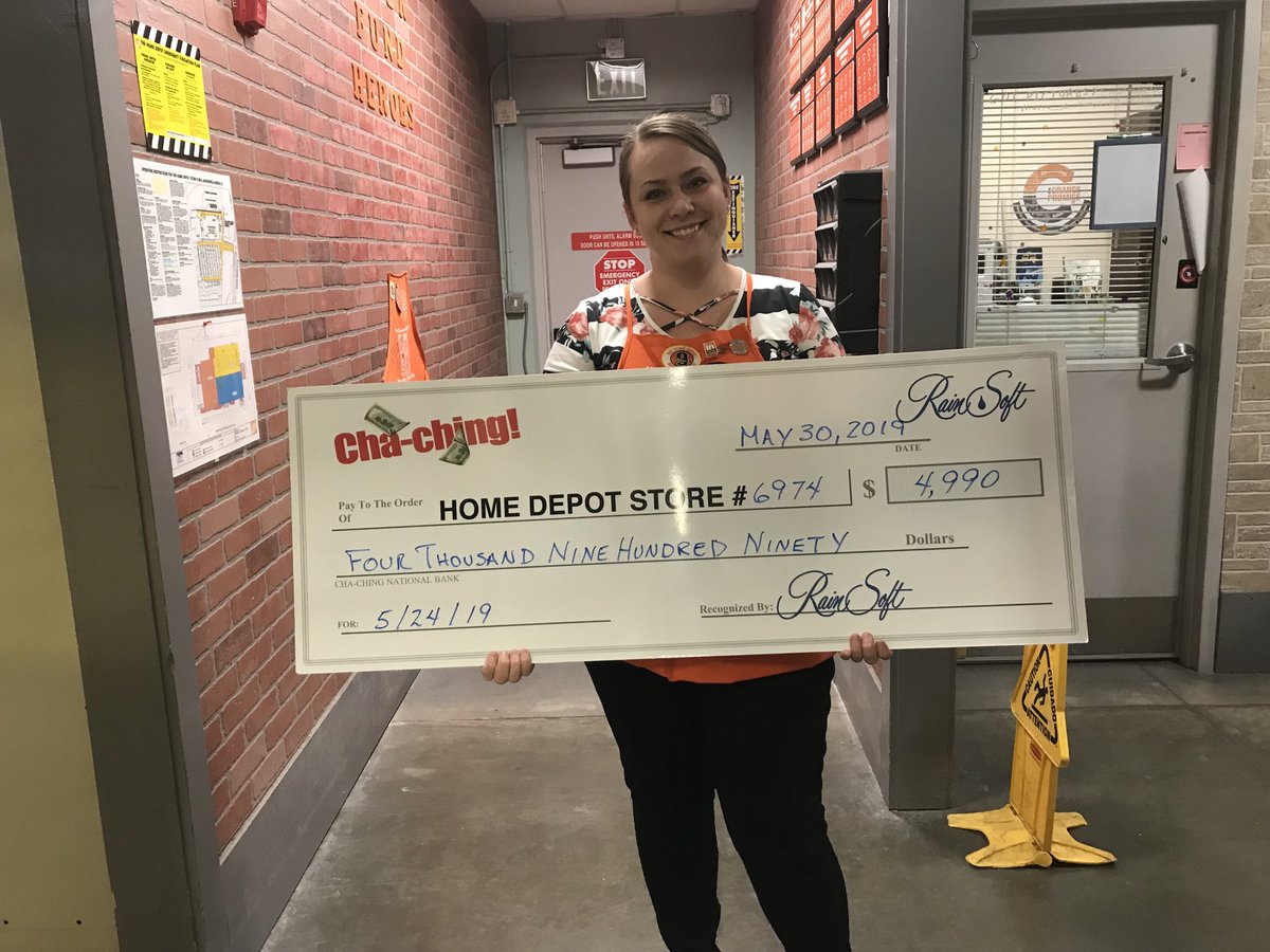 Maggie at 6974 understands that Leads In = Sales win!  Keep up the good work Team 6974!