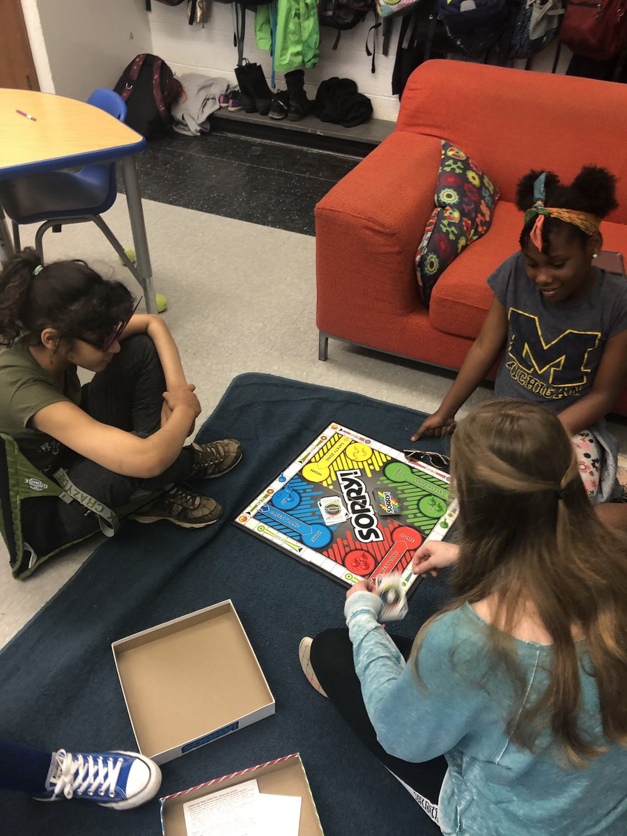 HuntleySTEAM's tweet photo. Being flexible today when our outdoor nest plans were ruined by the rain! @A2STEAM https://t.co/lEwRaJyxSr