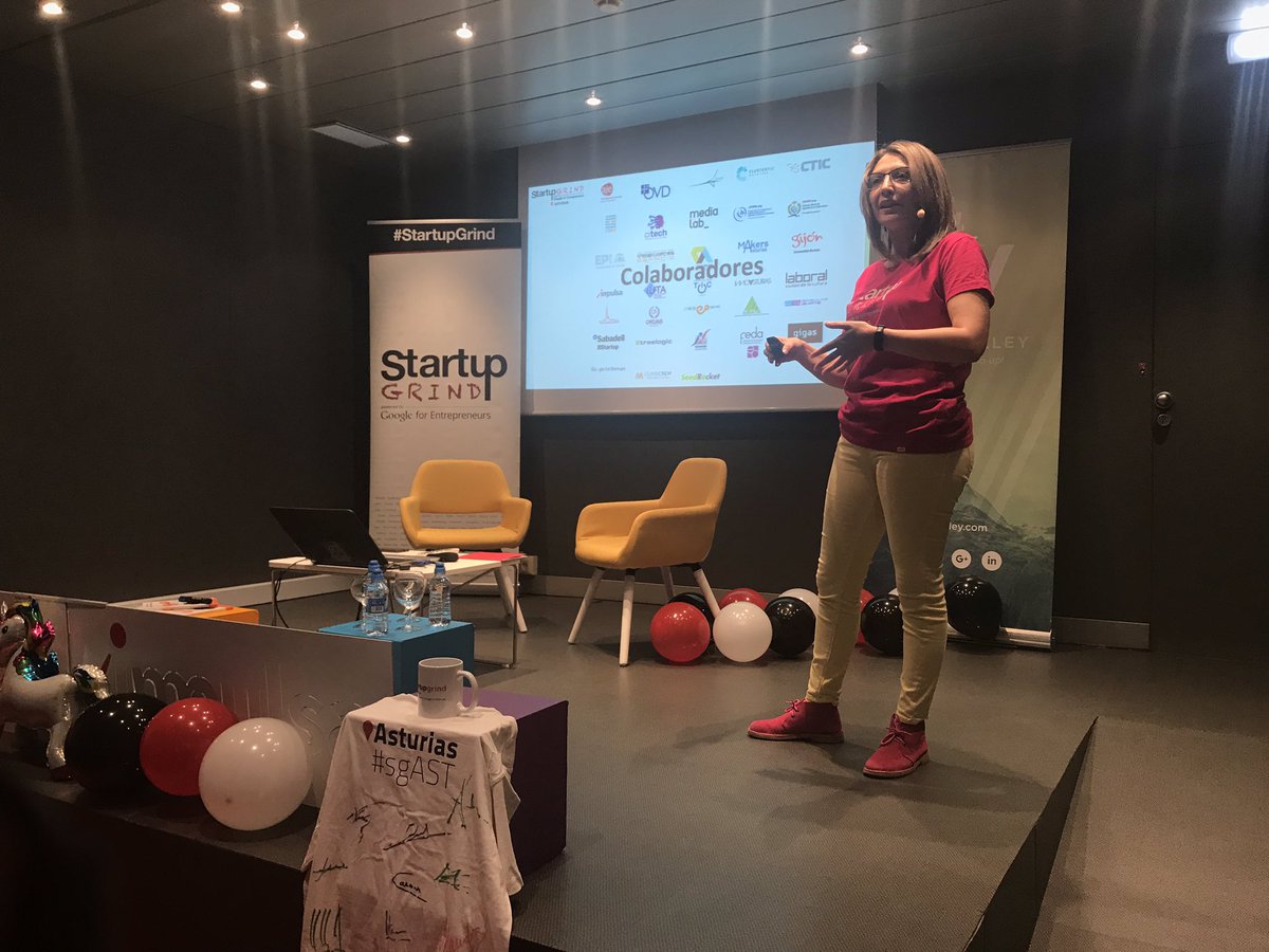 StartupGrindAST's tweet photo. Comenzamos el evento de hoy en Gijón de la mano de @Aurora_Barrero agradeciendo a los patrocinadores y colaboradores que hacen posible #sgAST https://t.co/QHtPFQGuJS