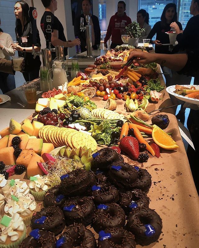 Who loves a mid-day pick me up at the office? 👨‍🍳🙋‍♀️ Many of our offices' go-to is @dewhaustoronto for their lovely #grazingtable. <a href="/joinleague/">League</a> #league topped off their #spread with #donuts #cheeses #charcuterie and seasonal #fruits. Book your next #offi… bit.ly/2I75QM9