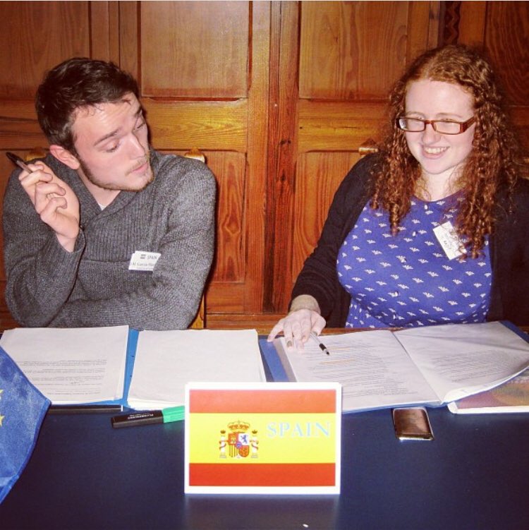 ohhushchloe's tweet image. ...versus #modelEU with @benjmeany and @es_ucc six years ago.