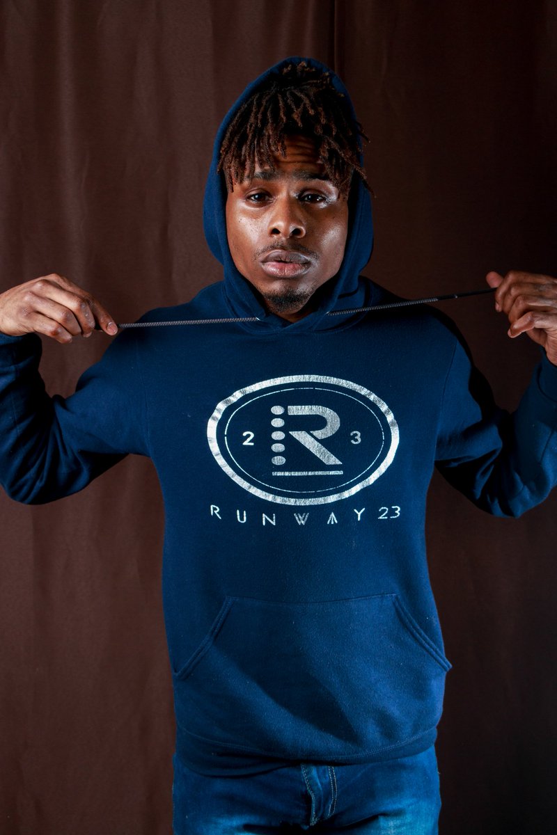 SuperTheNatura1's tweet photo. I model for Runway23
#Music #hiphop #runway23 #superthenatural #model #ThursdayMotivation #musicartist #myasu #myaum #troyu #dancer #actor #producer #Lifestyle #locd https://t.co/2doynr16B3