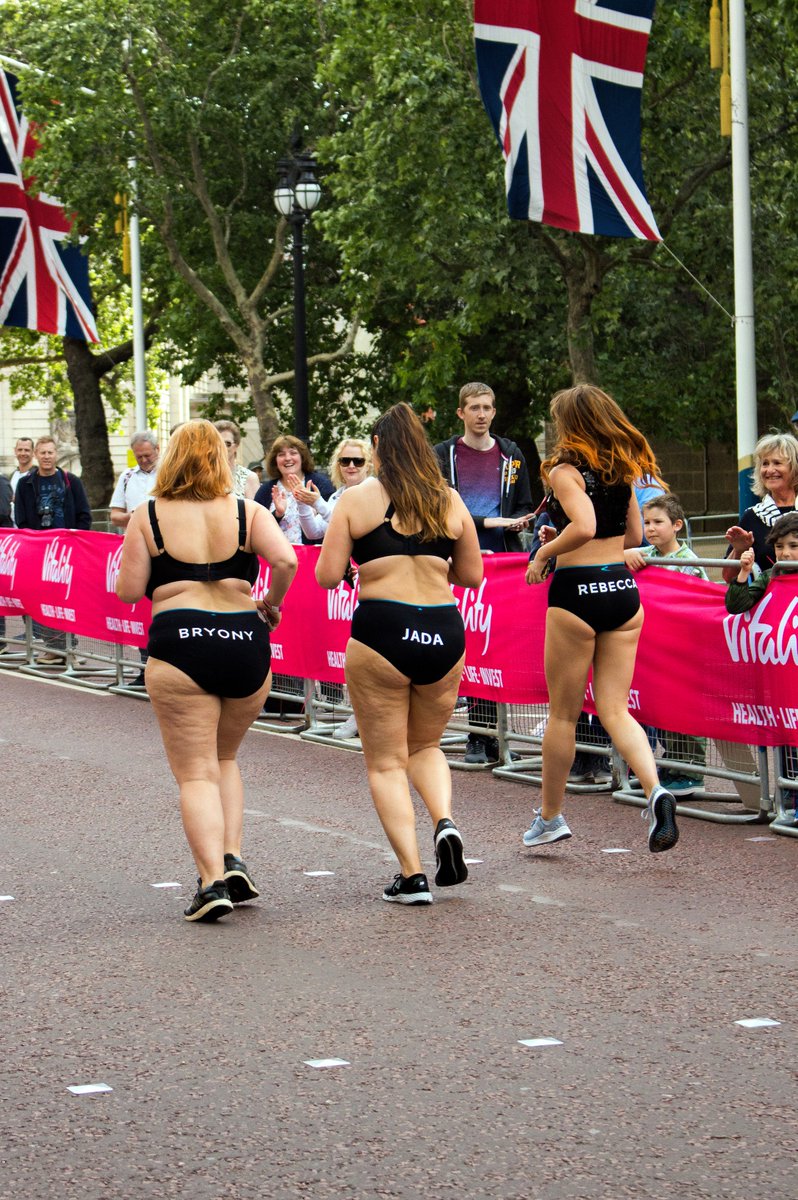Elomi_lingerie's tweet photo. Congratulations to @JadaSezer &amp; all the amazing women that took part in the Vitality 10K run in London! Not only did you complete the run, but you inspired so many women to #CelebrateYou along the way. Jada was supported by her #ElomiEnergise sports bra! https://t.co/mkwaaj1MK8 https://t.co/n3kvAc5ioa
