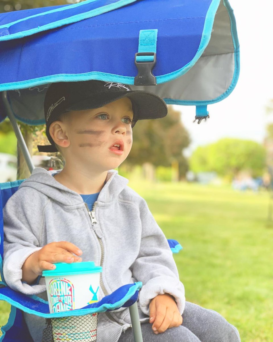 Kelsyus's tweet photo. Biggest fan!
📸 IG brittanyhutchinsonn
https://t.co/mDLEG9Czu0 

Shop chair here: https://t.co/JLIwA0GrH1 

#kelsyus #kelsyuscanopychair #foldingchairs #canopychair #familyfun #outdoorsupply #sportsmom #soccermom #baseballmom https://t.co/7tv1leC3Rg