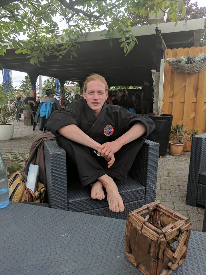VietVoDaoBerlin's tweet photo. #entschlossenheit
#health #kampfkunst
#vietvodao-berlin.de
#martialarts #martialartstraining  #kampfsport #selbstverteidigung #selfdefnce #training 
#sport #selbstbehaubtung #fitness #lifestyle #blackbelt #berlin #sport #zusammenhalt #entwicklung
#selbsteinschätzung #stab #fallen https://t.co/IRrf3IAwDW