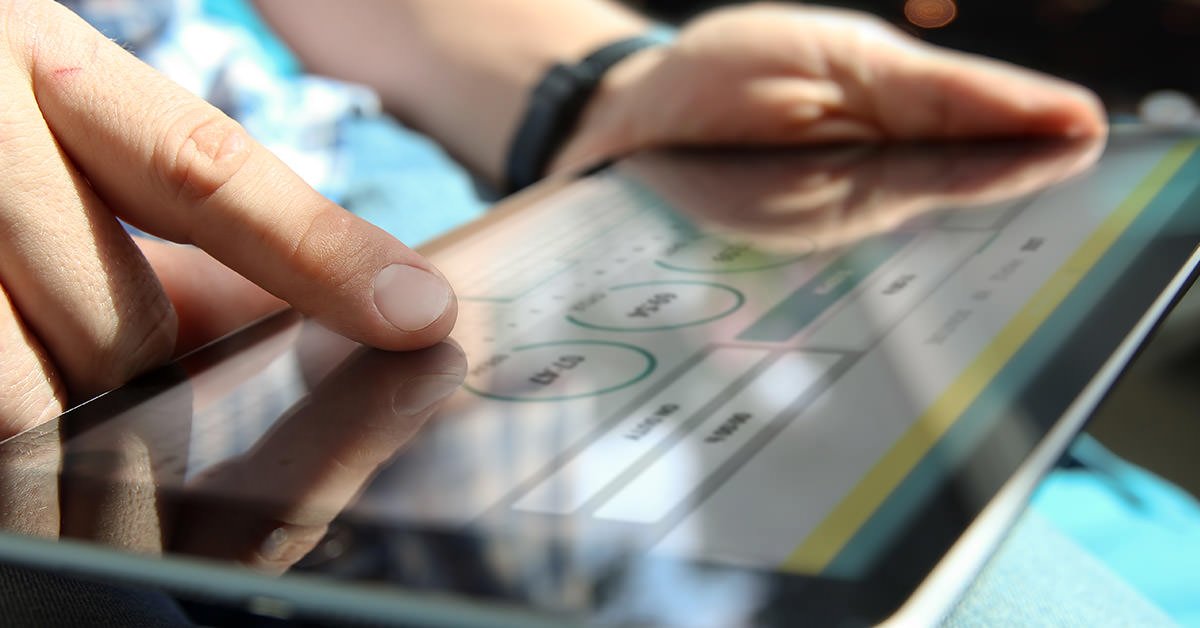 Brandt_AG's tweet image. Electronic Logging Devices: Everything you need to know about the new #ELD Mandate: ow.ly/FxWy50ut2jy  #ElectronicLoggingDevice #ELDMandate #Elogs #trucking