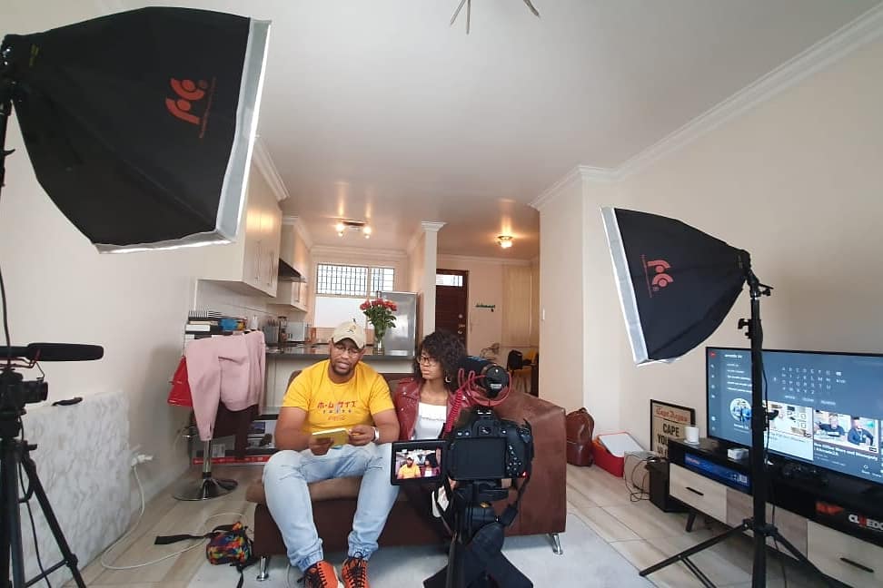 Bongani_RSA's tweet photo. New Video on @DefiningMediaZA  

It's the #DefiningLove episode 

#youtube #DefiningMedia #NewVideo #youtubeza #love #loveepisode https://t.co/GyBxvVeZxr