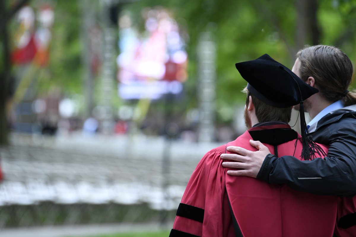 HarvardGSAS's tweet photo. Scenes from a joyful Commencement morning! Three cheers to the new grads! #Harvard19 #GSAS19 https://t.co/JCuIkwLmra
