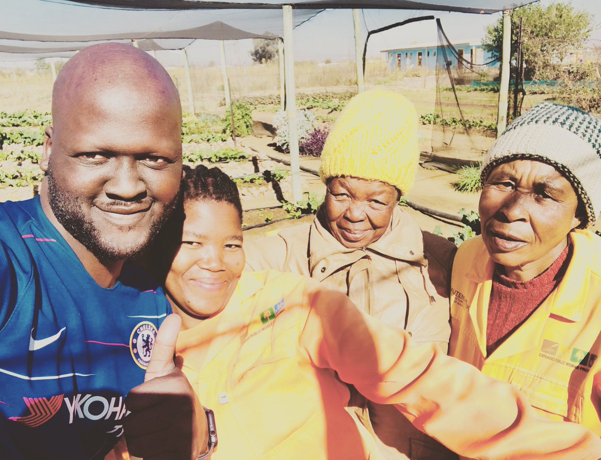 karidas_'s tweet photo. I’m at my happiest when I’m on the road. The best about what we do is that we get to impact real people, every single day. There’s so much more that we hope to do for our farmers. @khulaapp #khulaapp https://t.co/G7YHuu1DTF