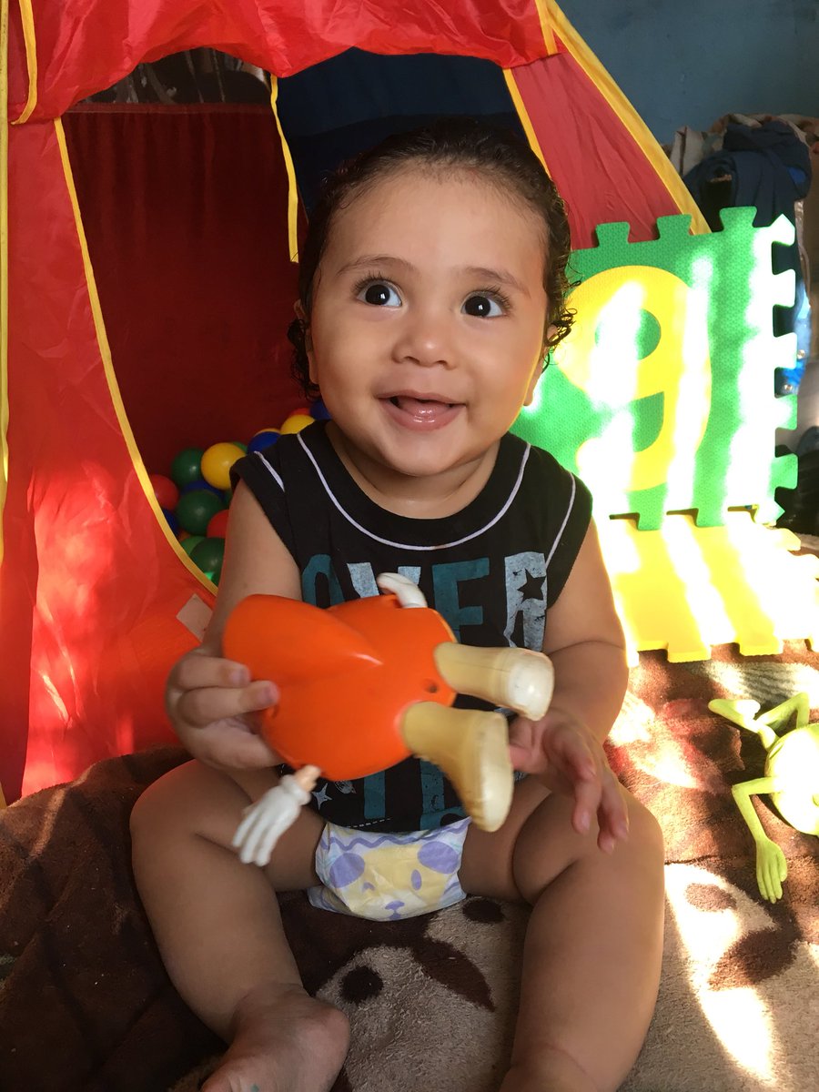 Ana_Gisbert's tweet photo. Não tá escrito o quanto eu te amo! Príncipe da mamãe!! 👶🏽💙 https://t.co/dWJEFanEXV