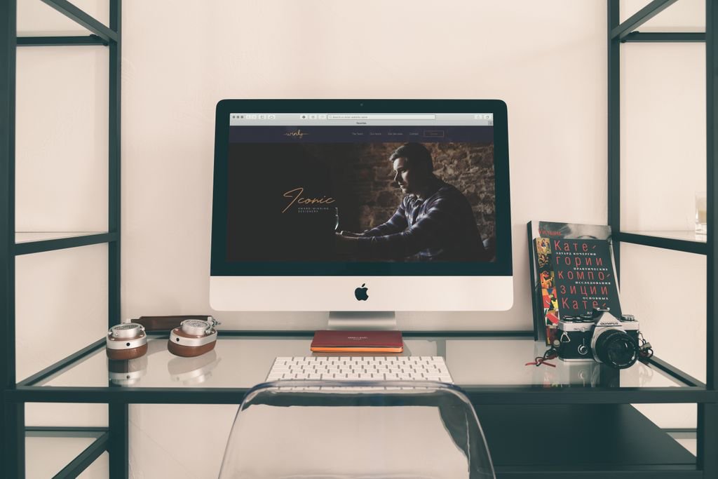 winlyofficial's tweet photo. Think designer, luxury and opulence with a modern, cutting-edge twist.
The Winly brand is having a facelift and we can't wait to share the finished product with you.
Coming soon.
#winly #newbrand #comingsoon https://t.co/kSYCcIUR50
