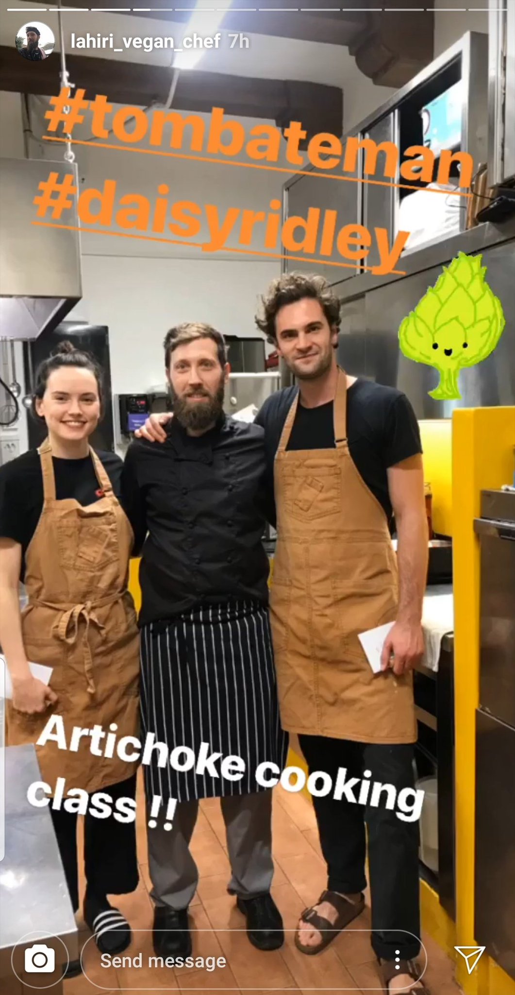 Tomley💫💫 on Twitter: "Daisy Ridley and Tom Bateman taking a cooking