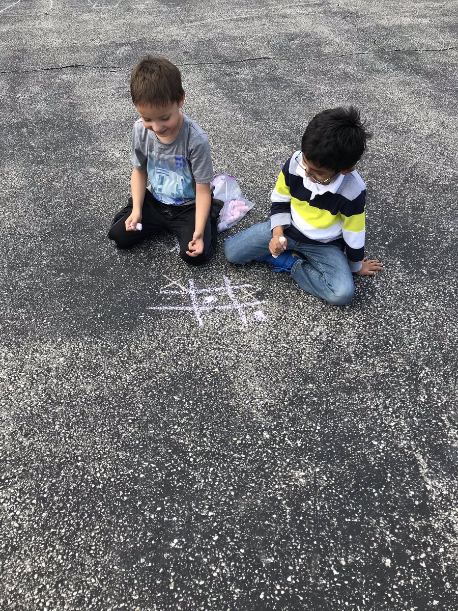 MrsPecksPeeps's tweet photo. Chalk Day fun #countdowntosecondgrade #lovemykids #happyteacher #funinthesun #creativity @kristi_blasius @ESzepesi @ElemWest50 @smgaillard @JoseMedinaJr89 @vicking02 @davidanneg https://t.co/d5HzcxkIrY