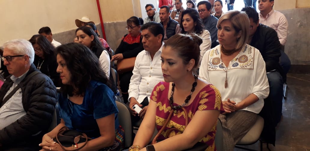 Nos encontramos en la bella San Cristóbal, entregando nombramientos y kits de bienvenida a integrantes de los comités especializados de artesanías y ámbar. Agradecemos su compromiso 100% voluntario para el desarrollo de esta estrategia.