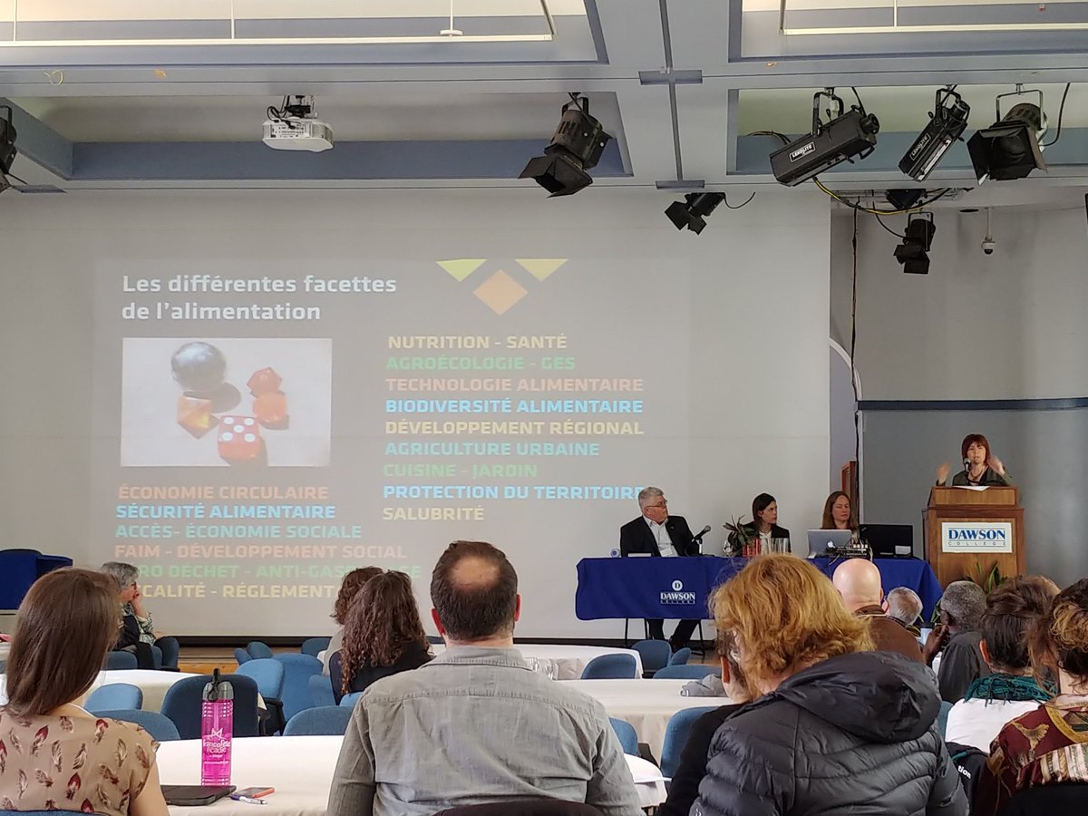 fgmontreal's tweet photo. La journée commence avec une présentation de @ChantalMontign1,  spécialiste de l'accès à la saine alimentation chez @VivreenVille. Approche globale et panorama très intéressant! #ForumSAM2019 https://t.co/JwjJX7DhW7