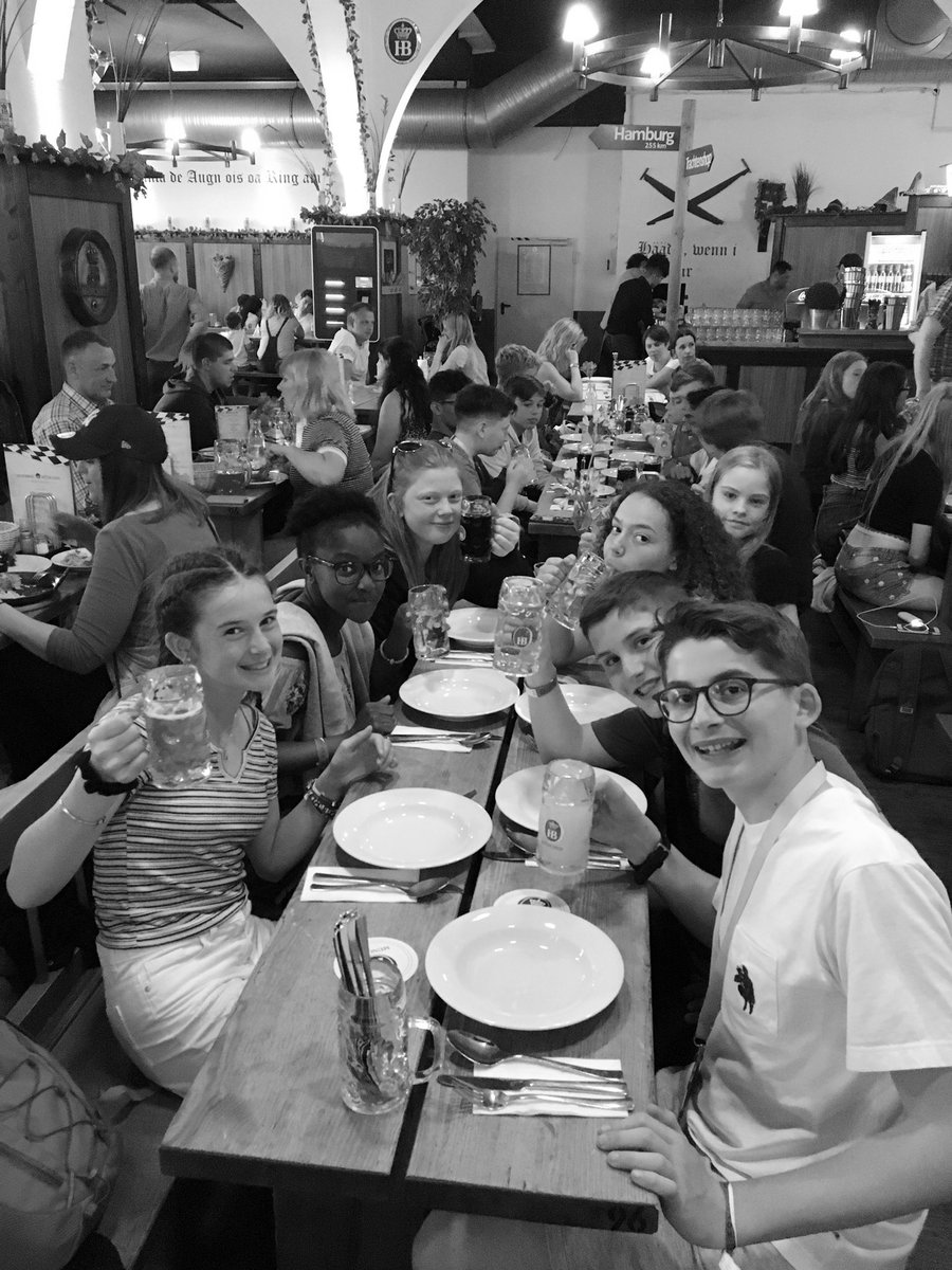 solschMFL's tweet photo. @solsch1560 pupils enjoying a traditional Bavarian meal for dinner 🍽 🇩🇪 https://t.co/kJfhhYWe63