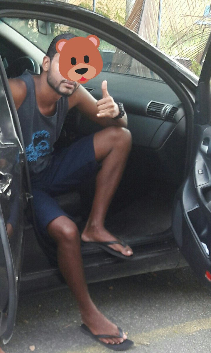 tremjv16's tweet photo. Não to morto não embreve trem ta na pista 🤗 https://t.co/RZlqsKRYrM