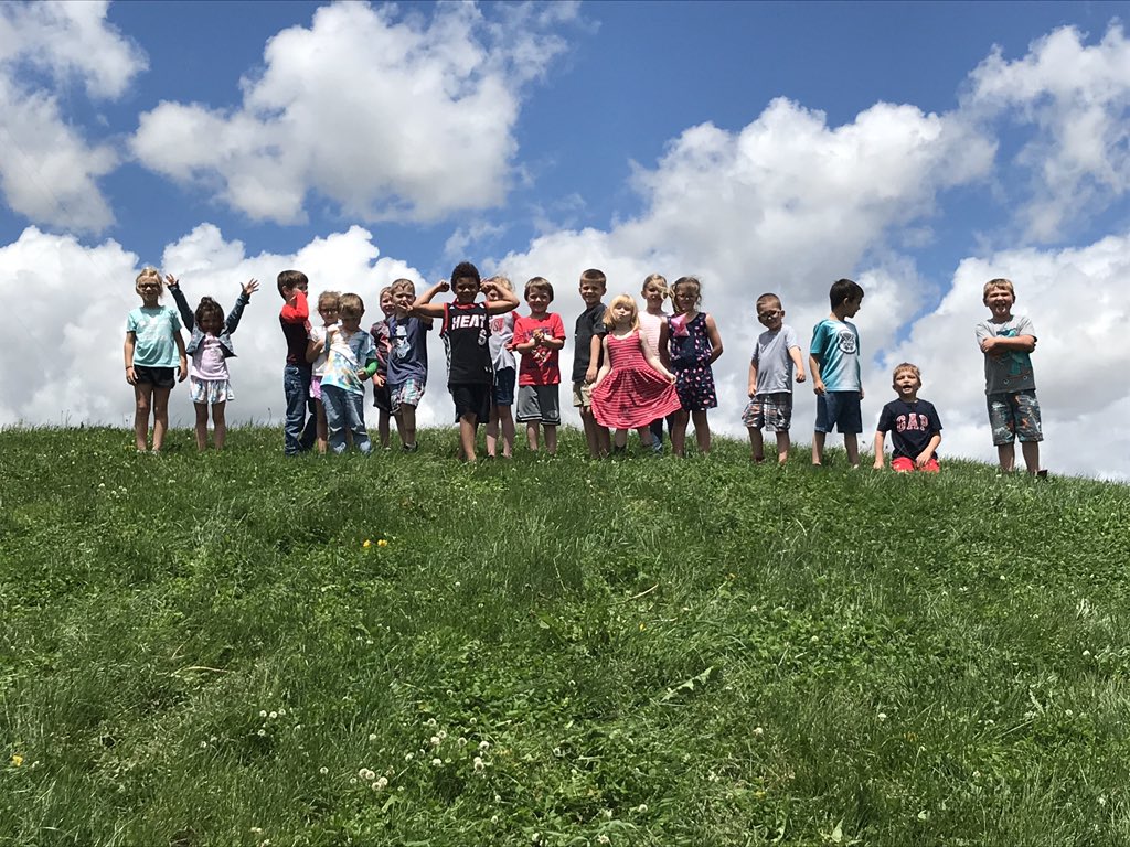 MrsFrysKinders's tweet photo. We love the big hill! #BHESpowerup https://t.co/0JapWkbMZz