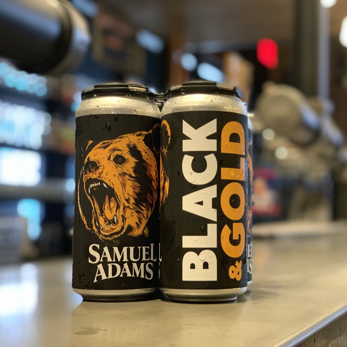 BostonAttitude's tweet photo. Beer Alert!! 
@SamuelAdamsBeer is dropping a Bavarian-inspired black lager prior to game 4 on Monday!! 

Black &amp; Gold will be available for  purchase on a first come, first serve basis at the Samuel Adams Boston Brewery in Jamaica Plain. (4.9% ABV) 
#NHLBruins 🐻🍺
#WEWANTTHECUP https://t.co/CuioaVrf9S