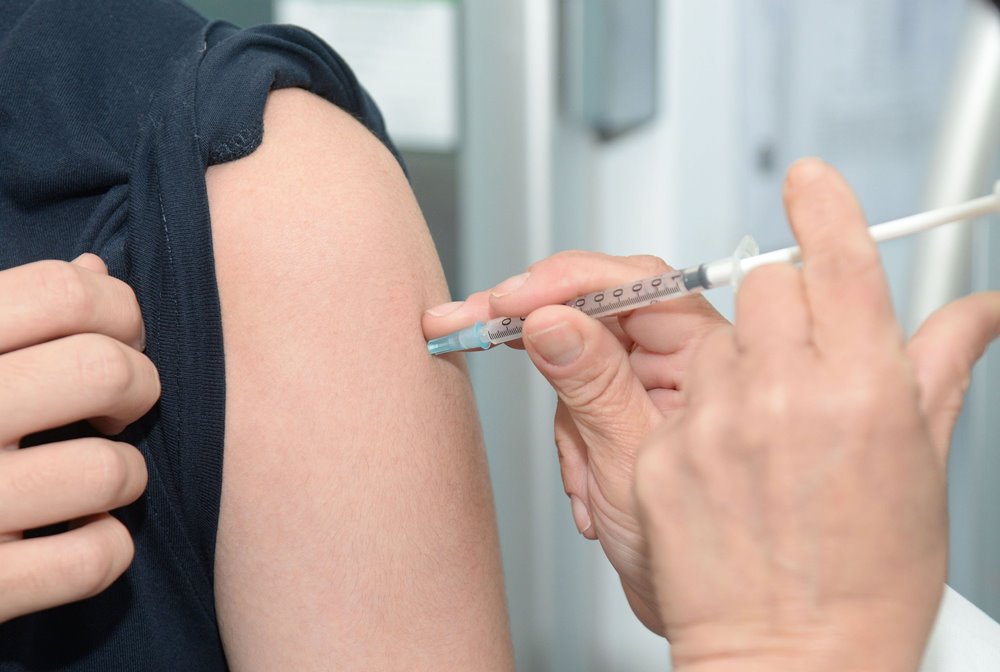 OxfordJournals's tweet photo. Children undergoing routine #immunizations frequently experience severe distress and pain. Could #musictherapy be the key to help children cope during procedures? @AmtaResearch @AMAInc https://t.co/wGn0EtjZAq https://t.co/LcpxOjFD7R