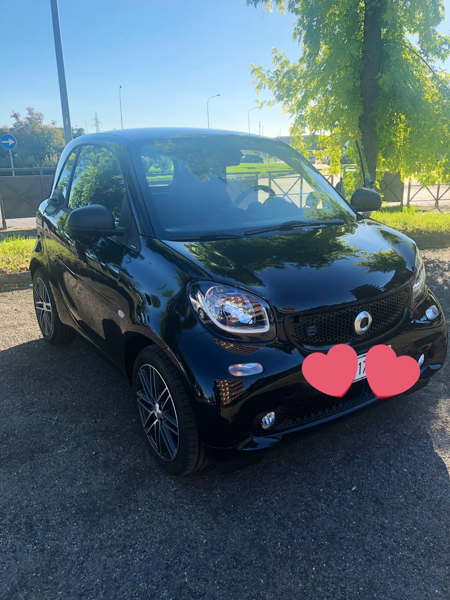 maxper63's tweet photo. Vi presento la mia nuova auto... si chiama Smarty ed è elettrica!😍 #smartEQ #SmartfortwoEQ https://t.co/C5uiaCyGMj
