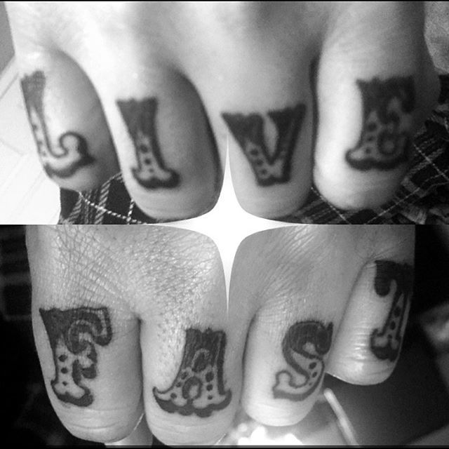 StylesThatKill's tweet photo. newest addition

#livefast #tattoo #yolo #music #reggaestylemusic #junerossi #promoter #manager #musicevents #california #unitedstates #worldwide https://t.co/2KLPeAkS5d https://t.co/tBAW4qVWLa