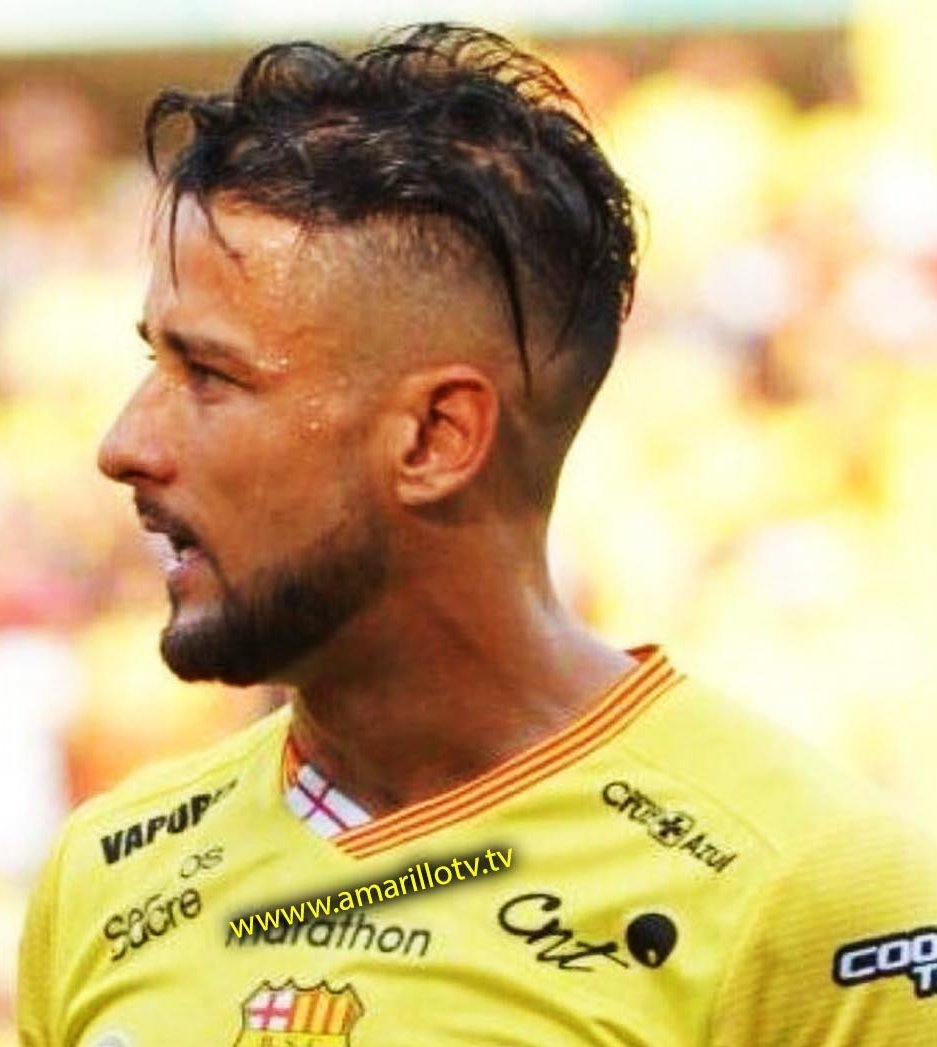 japazmi's tweet photo. [VERSUS] Tienen que fichar un volante central.

RT (🔁) Gabriel Marques.
FAV (❤) Alfonso Obregón. 

Ingresa: https://t.co/cYi5DMgO3F, pide la camiseta de fútbol que tu quieras y te llegará a la puerta de tu casa

Sigue @GolshopEcuador ¡AHORA! https://t.co/LMFx6QOshl