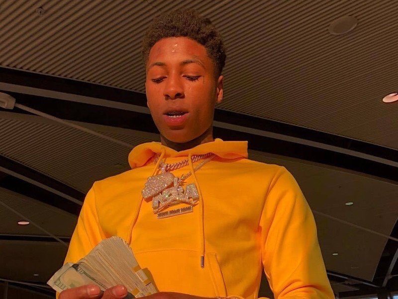 hoodstarzmusic's tweet photo. You Got $100 Million &amp; You Could Free Only One Of These Rappers ? 🤔🤔👀👀👀 https://t.co/hpCAqRuN0h