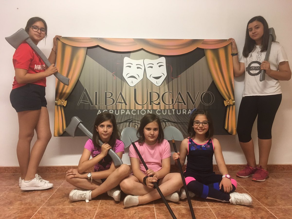 Mañana nuestro grupo Juvenil, estará en <a href="/aytolopera/">Ayuntamiento Lopera</a>, colaborando con <a href="/afaarjona/">AFA ARJONA</a>. En ésta ocasión pondremos en escena, “El Enanito Perdido”.