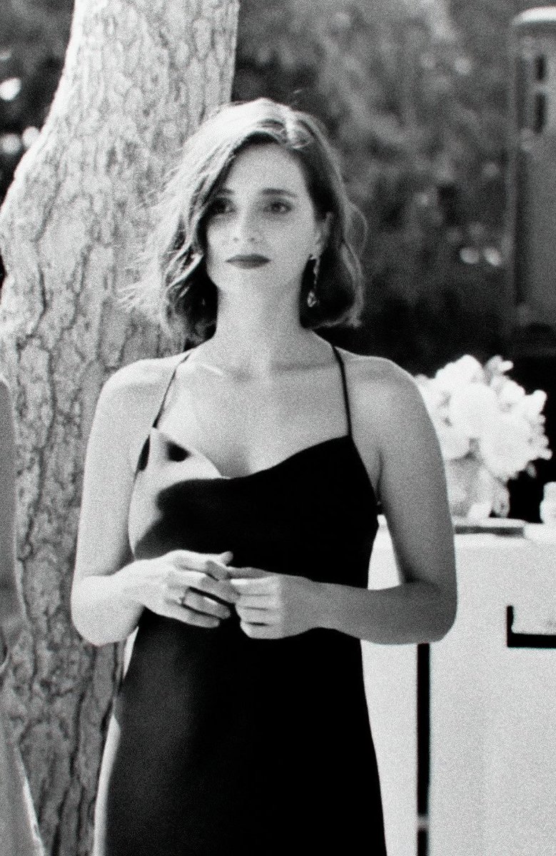 Geceye Fethi zeybek oynarken onu izleyen bir Eylem bırakalım ✨

#Söz #EyFet 
#BurakSevinç #MeriçAral