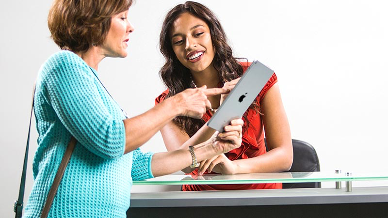 advancedmd's tweet photo. Keep your patients and staff happy. #AdvancedPatient is designed to streamline the experience so you see can higher satisfaction, retention & referral rates while automating manual processes. #AdvancedMD
https://t.co/RWuVHMjt1W https://t.co/Ptb4vByVH4