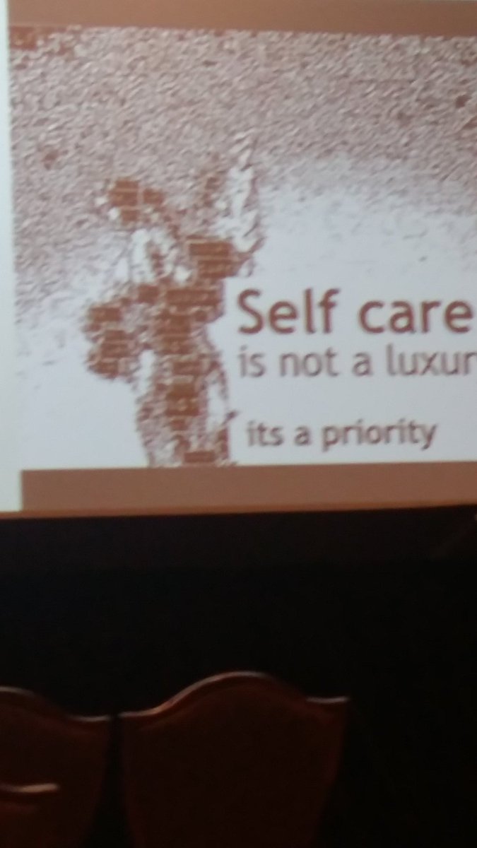 Julia Scott tweet media