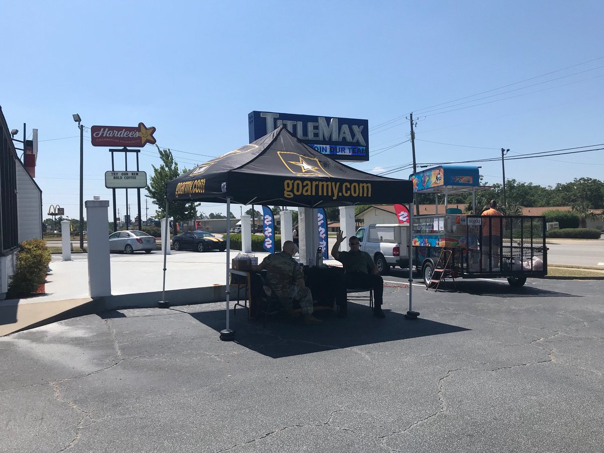 ReffittNatasha's tweet photo. Showcase Your Trade event is happening today!!!  We’ve had a great turnout so far and we’ll be here til 3pm!  Come join the fun! @GADistrict54 @Steven_Thomas19 https://t.co/GAFa0EWaQ2