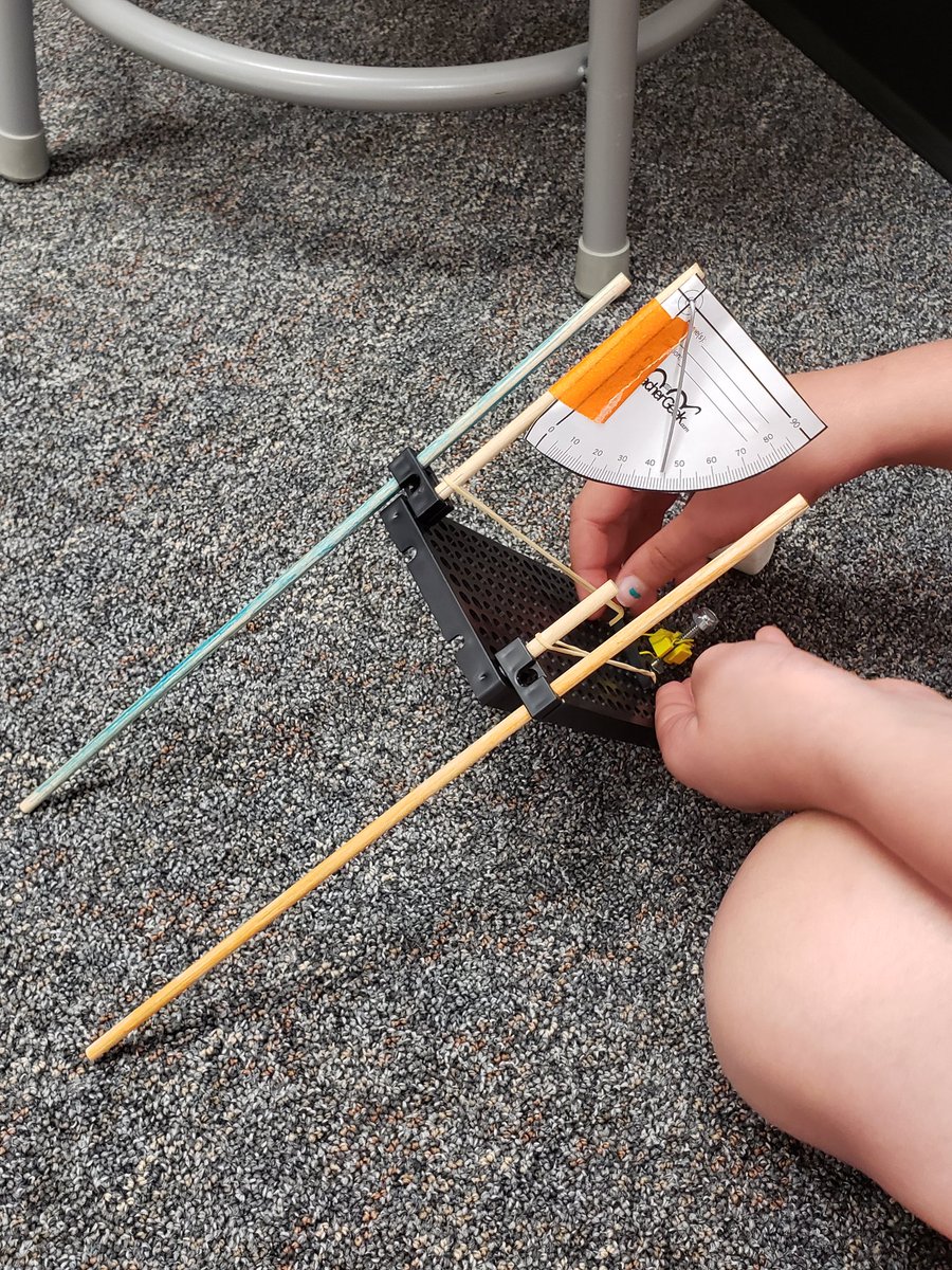 dsaxton723's tweet photo. Testing the launchers they built from scratch! @NWIowaSTEM @hand2mind #ehawkpride #ehawkstem https://t.co/qntX66tWp0