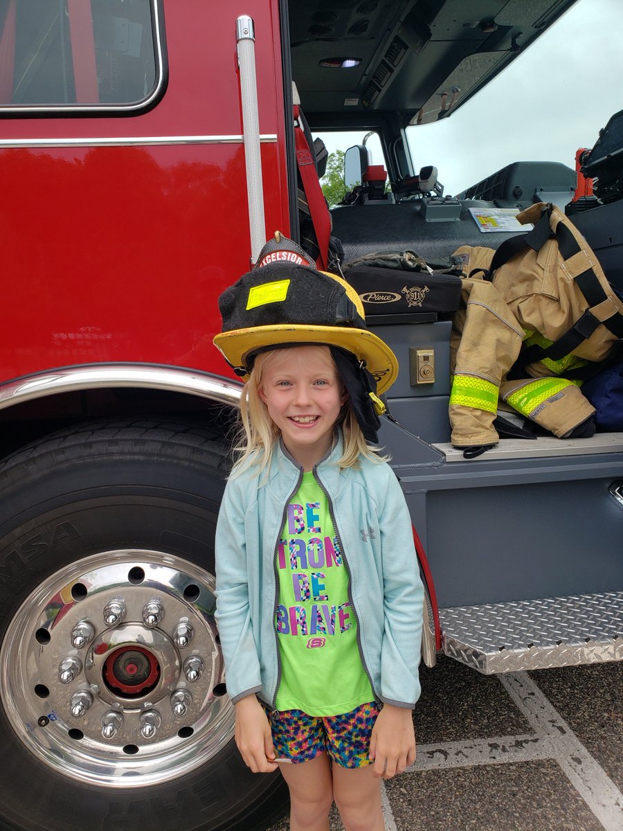 ExcelsiorFire's tweet photo. We had a great visit to Deephaven Elementary earlier this week!
#publiceducation #deephavenelementary #excelsiorfire #CommunityMatters https://t.co/98e5Pk3LHO