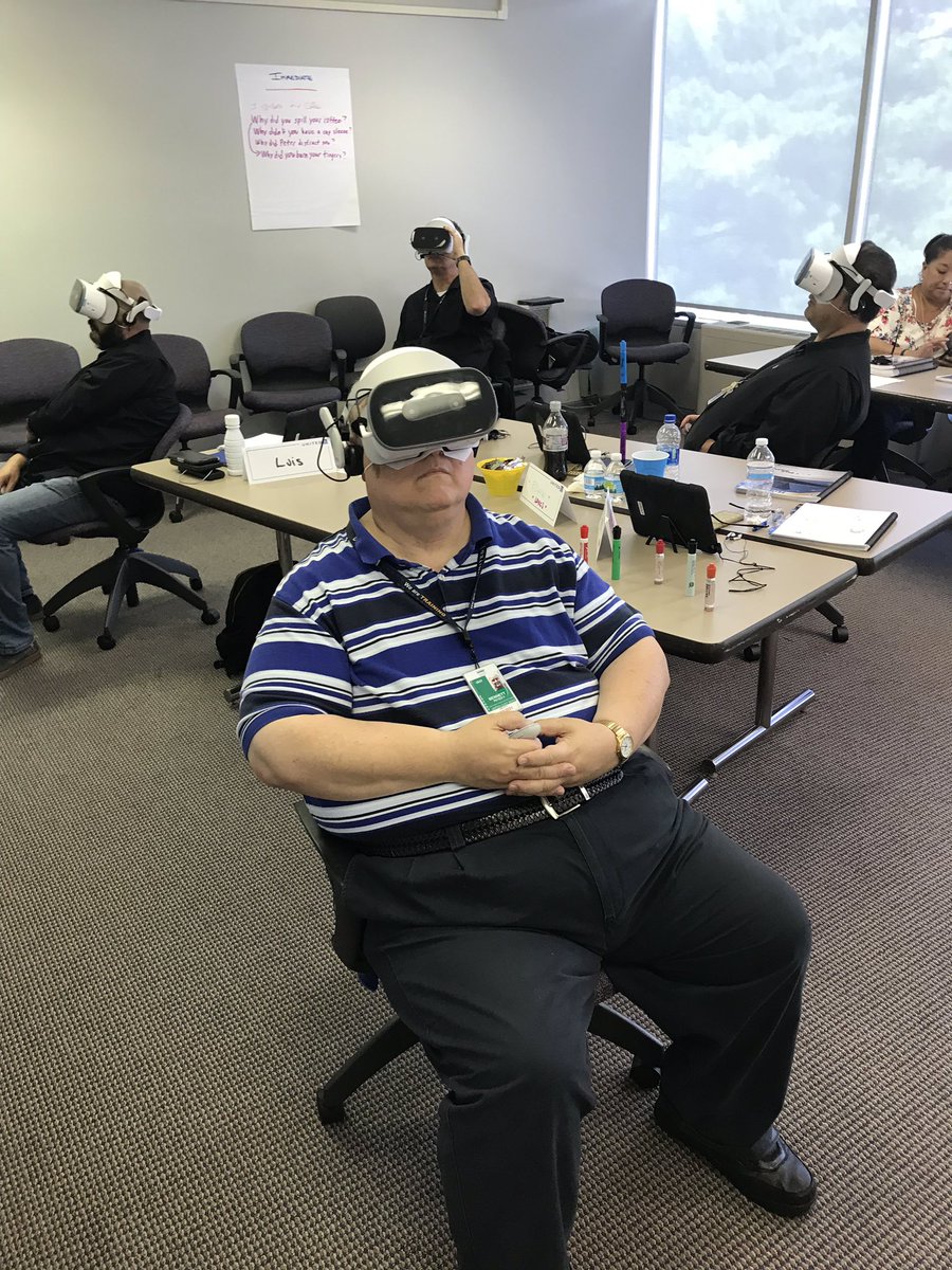 Scott13138104's tweet image. Another very successful investigation training class with representatives from ORD, LAX,, DEN, DEN Catering, CSC UAX and corporate training @MikeHannaUAL @weareunited @HermesPinedaUA @stop_mk @JMRoitman @JohnK_UA #WhyILoveAO