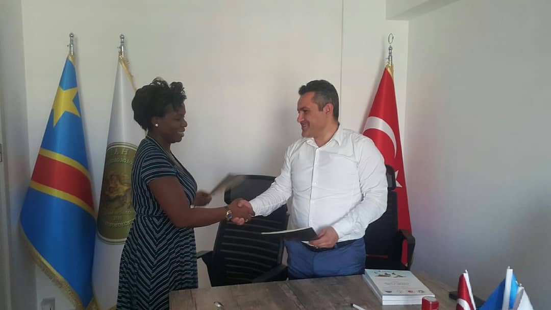 turkeytrainings's tweet photo. Cooperation agreement with The Bythiah Project from Democratic Republic of the Congo.
#turkeytrainings #turkey #education #trainingprogram #democraticrepublicofcongo #nigeria #lagos #abuja #nigeria #training #student #education #studyinturkey #turkeyed #STEM #studyabroad #uganda https://t.co/CxLexBluGt