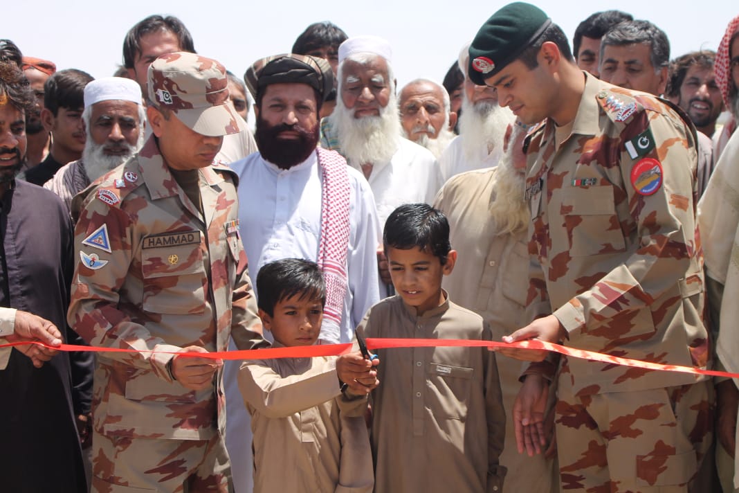 developingpak's tweet photo. Country cannot progress without education Renovation of Govt Public School & installation of Water Supply Scheme was carried out in line with socio-eco uplift plan by #PakArmy in #Padag. It was inaugurated by students of school
#Pakistan #Balochistan #Quetta
©Voice of Balochistan https://t.co/BuCPOizVqt