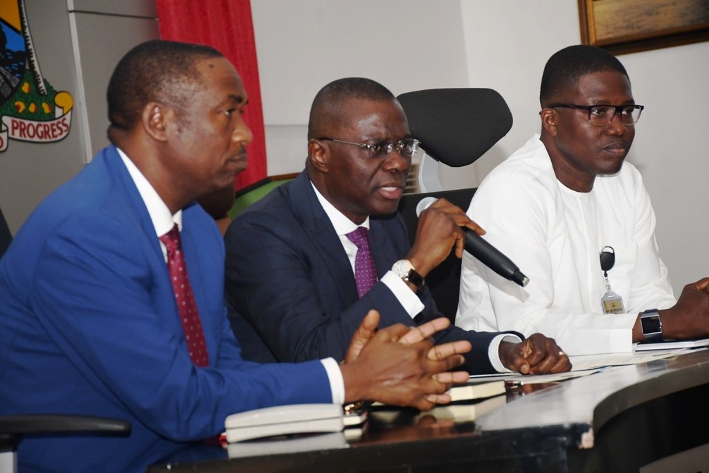 Gov. Sanwo-Olu meets Security Chiefs, signs Executive Order on enforcement of traffic, sanitation and sanitation matters at Lagos House, Ikeja #ForAGreaterLagos
