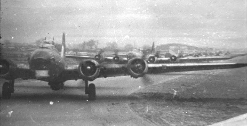 irishshylock's tweet photo. 12th June 1943, England..Sgt Mike "Pete" Petersen is our new tail gunner following Sgt Hanlys untimely death. Long flight to Germany ahead, we will have fair fighter cover there and back #targetfortoday #legionwargames https://t.co/M1Jh7ANVZ1