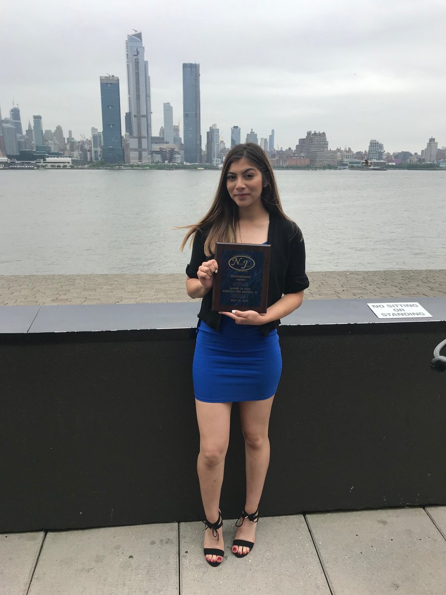 EPHSCrusaders's tweet photo. Devin Trujillo and Lianna De Dios were the NJIC Sportsmanship Award winners for 2019! Congratulations! https://t.co/0n0pBGQ9l1