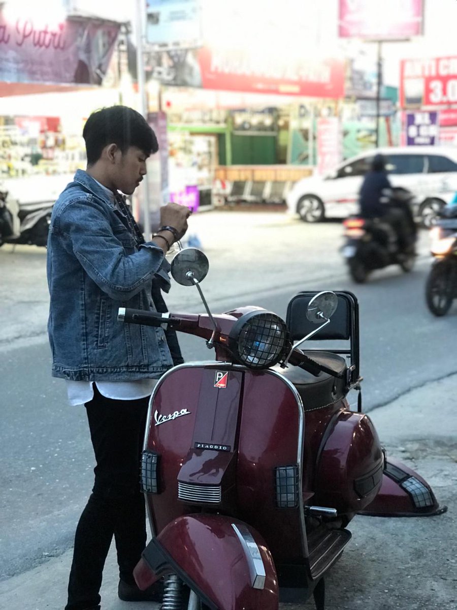 adegapuak1's tweet photo. Kapan bisa seperti dulu? Seperti pertama anda kenal saya,dan tak ada omongan yang menjatuhkan diri ini,- https://t.co/iPcYqQfyYQ