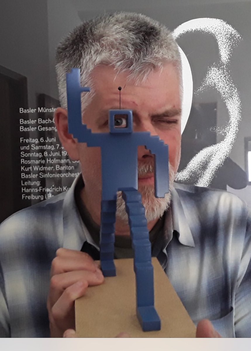digital_jove's tweet photo. Thank you Mr. Kyle Cooper for your participation at #DigitalJove 2019 in #Valencia. The Digital Jove “Visions of Future” Award 2019 is now at @prologuefilms. Congratulations! #MrPixel #SrPixel @Calpur100 and @EmedobleTaller #KyleCooper #Prologue #DigitalJoveAwards https://t.co/SaWxj3plss